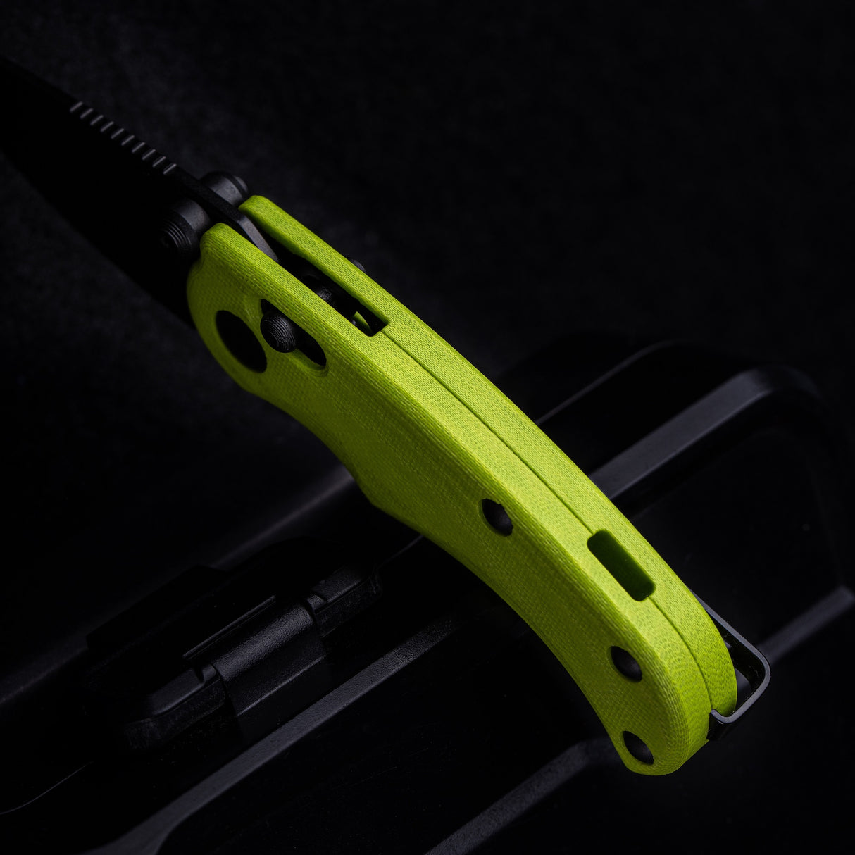 ESCA | 12C27 | PP | Crossbar Lock