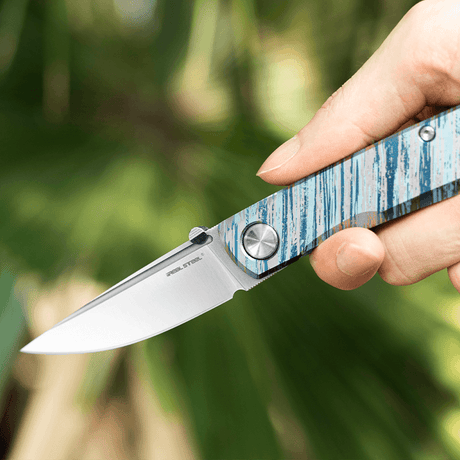 A Cut Above the Rest: The Ultimate EDC Knife Selection Guide [2023] Real Steel EDC, EDC Knife, Knife Guide, Luna Real Steel Knives www.realsteelknives.com