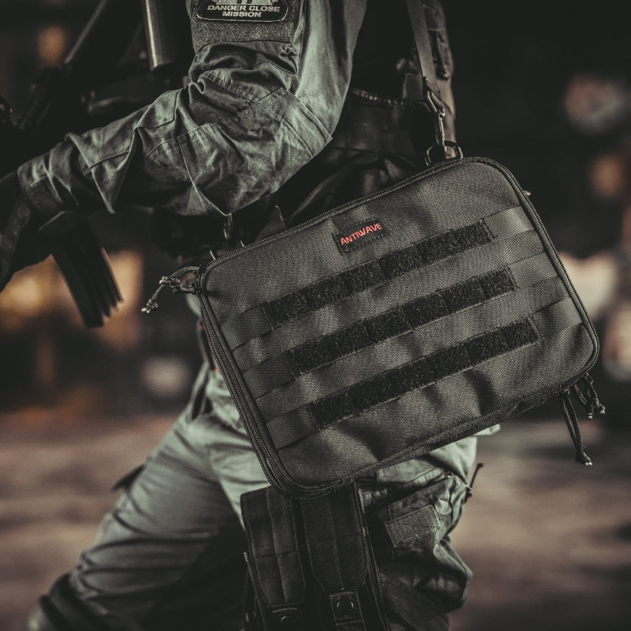 RSK Chameleon | Tactical Knife Bag | Medium – Real Steel Knives